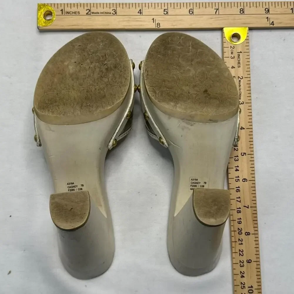 y2k vintage Coach Cagney mules featuring wood block heel Signature strap size 7